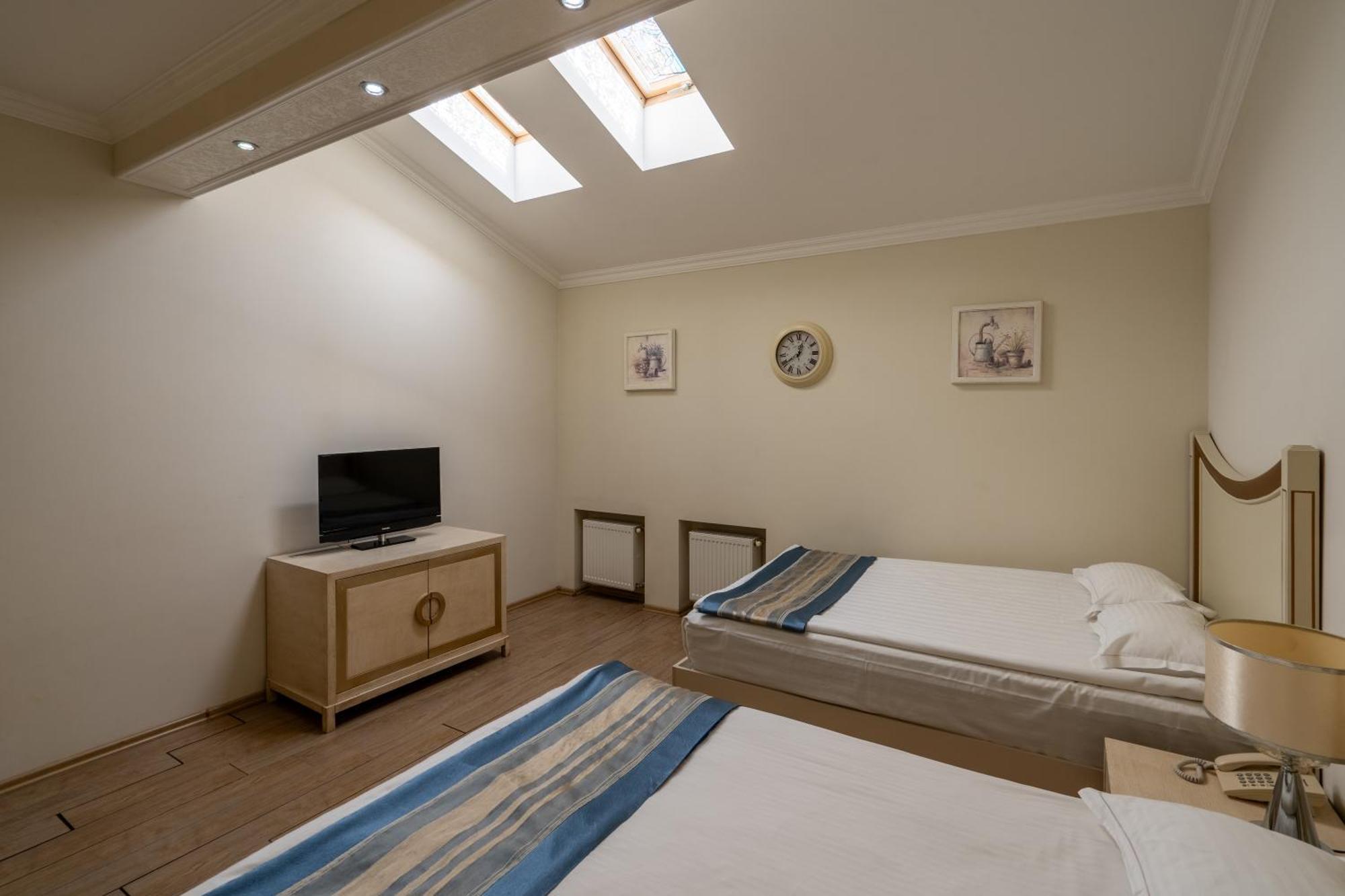 Metro Hotel Apartments Odessa Luaran gambar